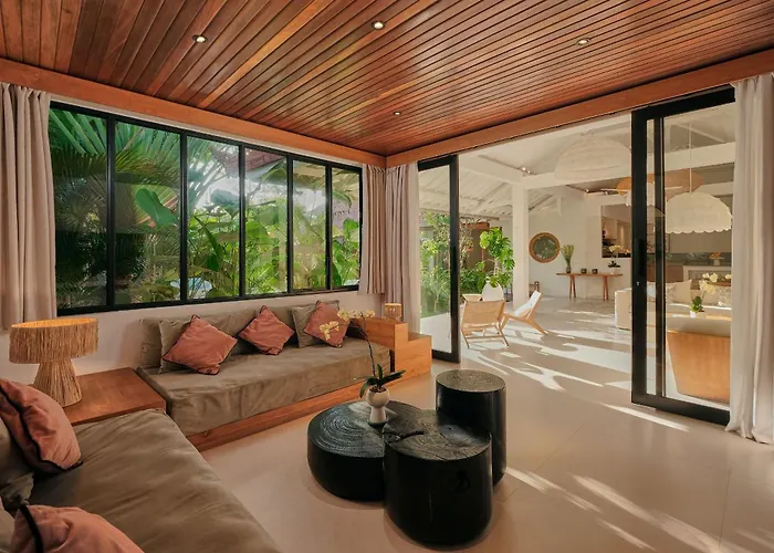 Bali Manis By The Bali Agent - 4br With Private Pool, Perfect For Families & Groups Вилла